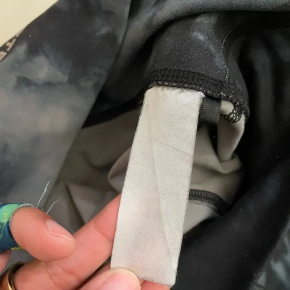 Alphalete Surface Power Pocket Leggings - Black/Grey - Picture 8 of 9